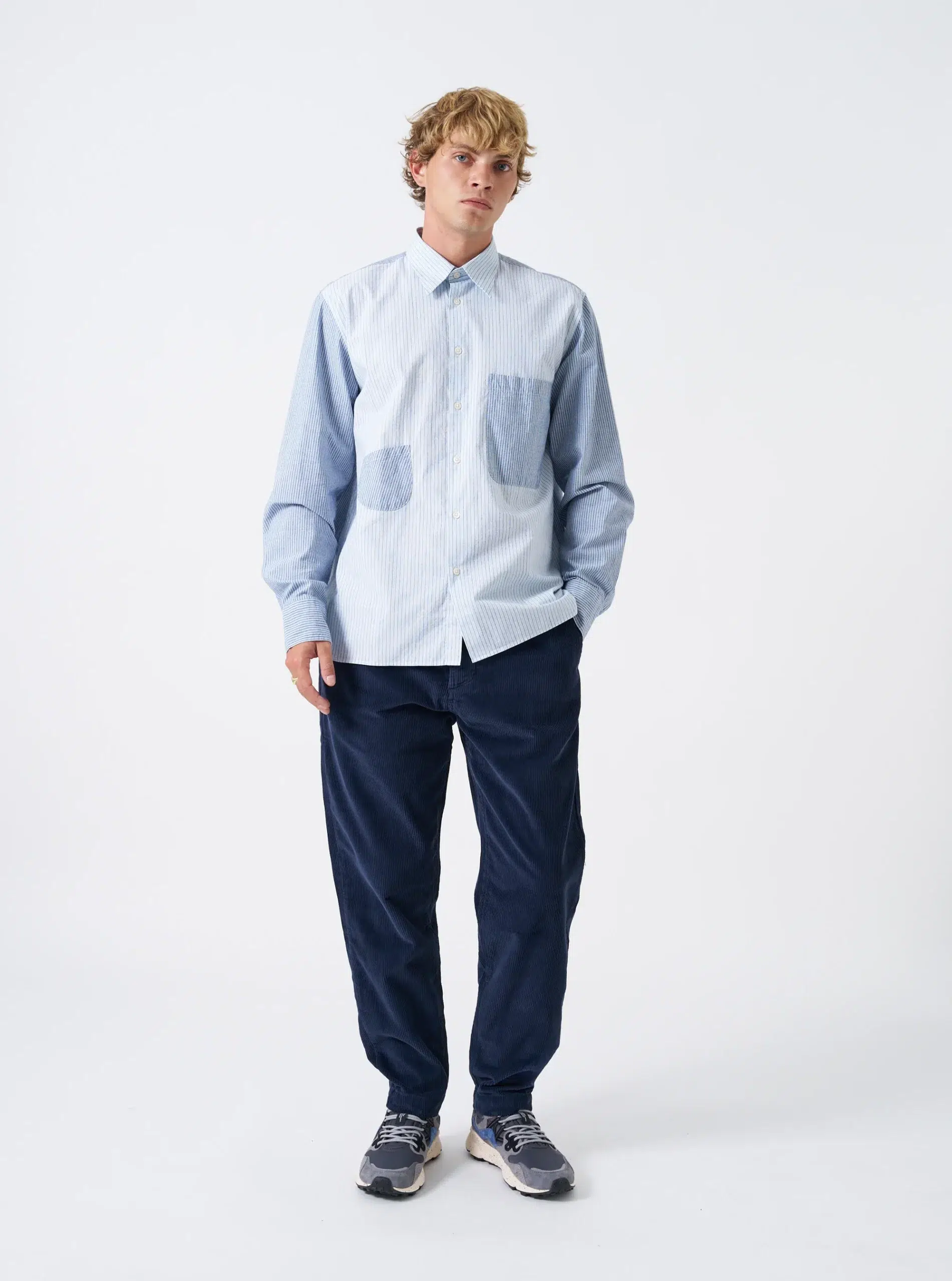 35508_cord-dark-navy_model_1.jpg